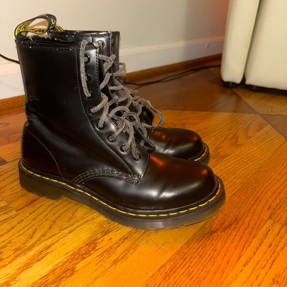 DOC MARTENS 1460 SMOOTH women’s 8, men 6.5 - Picture 5 of 6